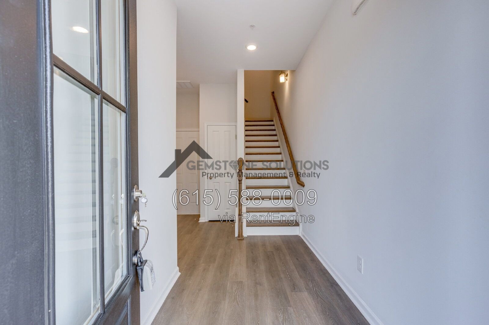 Modern Tollgate Village Townhome – 3 bedrooms, 3.5 Bathrooms in 3 Levels property image