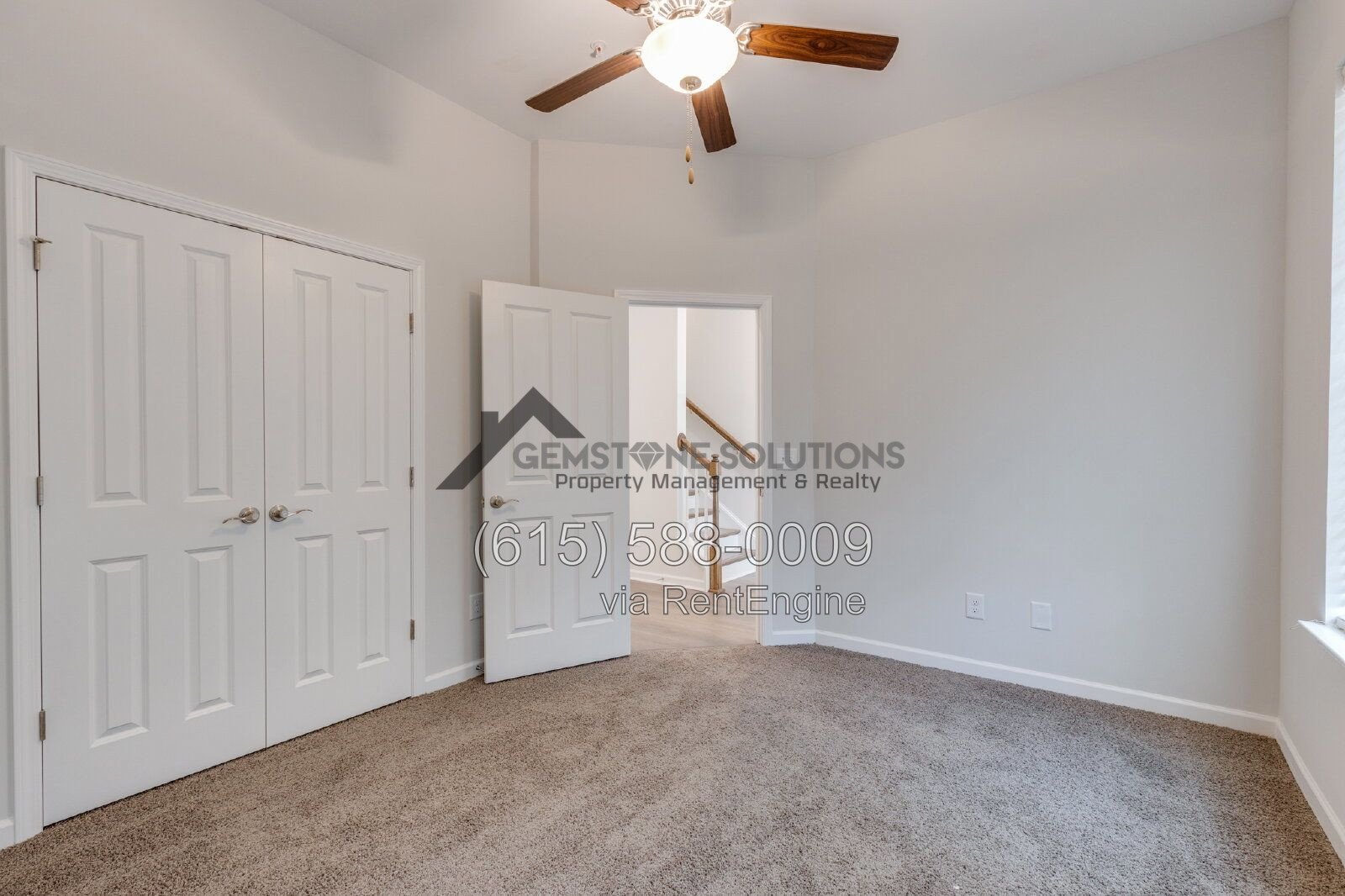 Modern Tollgate Village Townhome – 3 bedrooms, 3.5 Bathrooms in 3 Levels property image