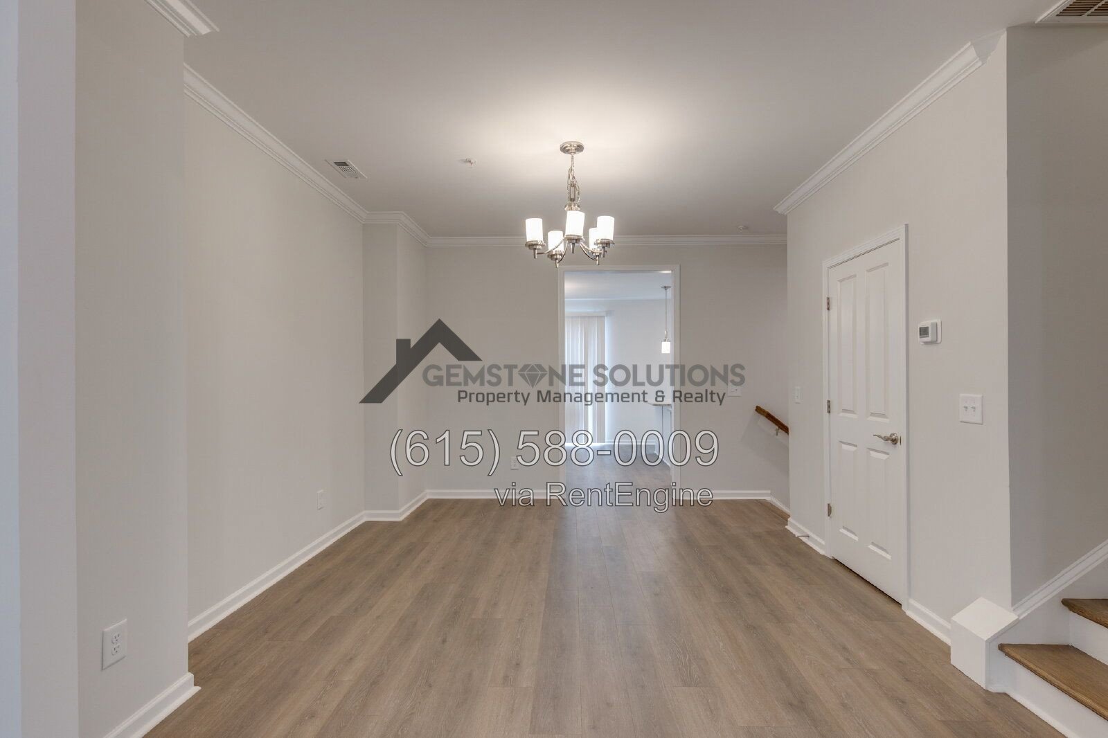 Modern Tollgate Village Townhome – 3 bedrooms, 3.5 Bathrooms in 3 Levels property image