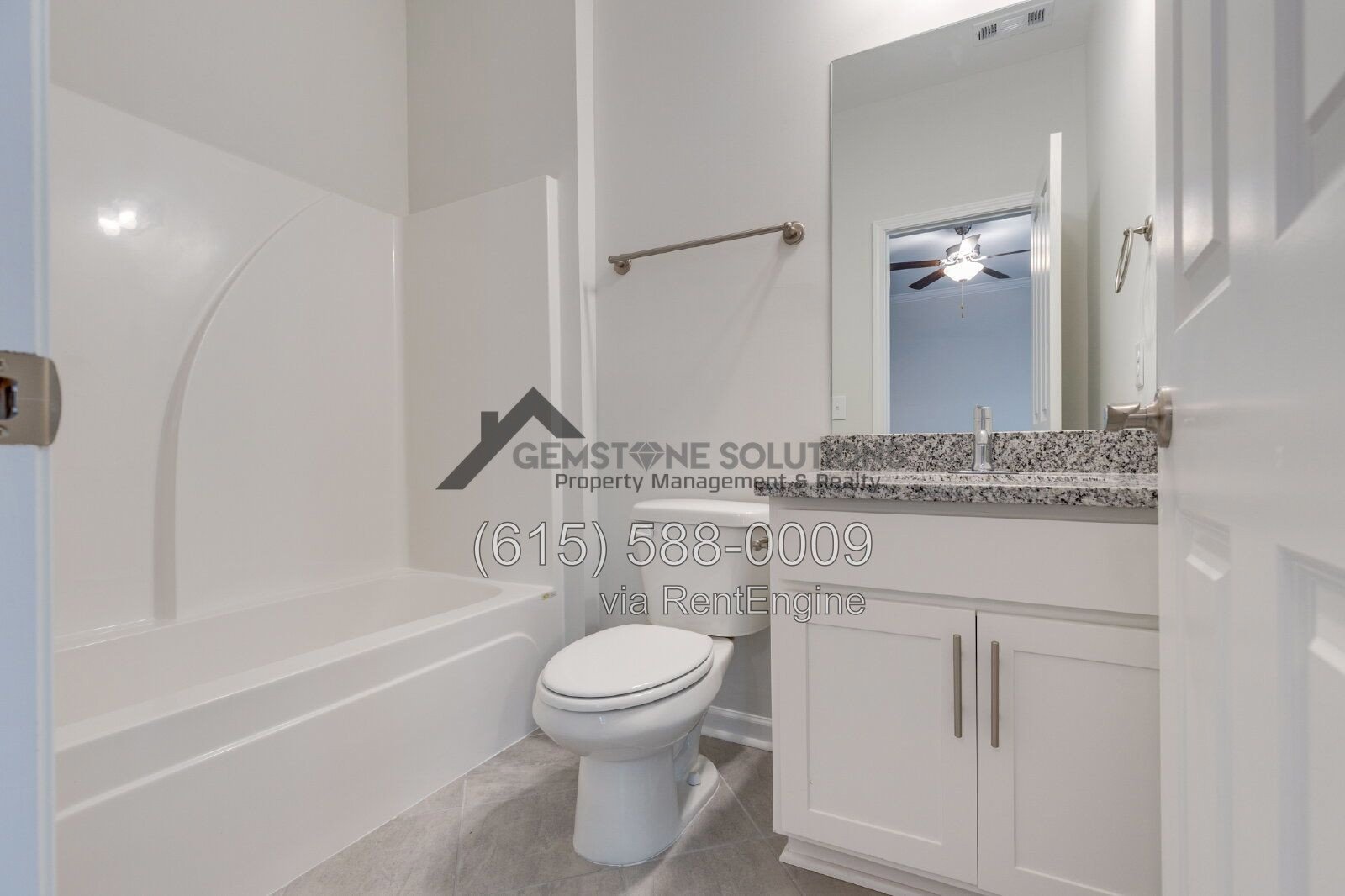 Modern Tollgate Village Townhome – 3 bedrooms, 3.5 Bathrooms in 3 Levels property image