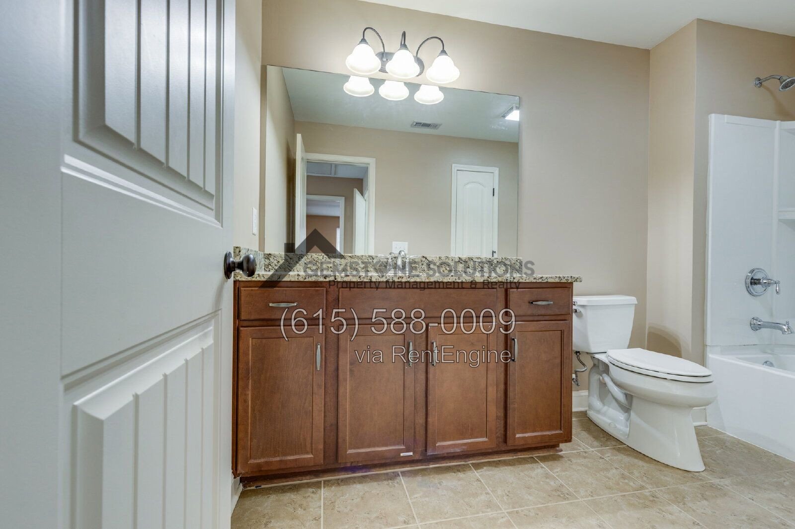 Charming 3 Bedrooms 2.5 nathrooms end-unit townhouse in Thompson Station property image