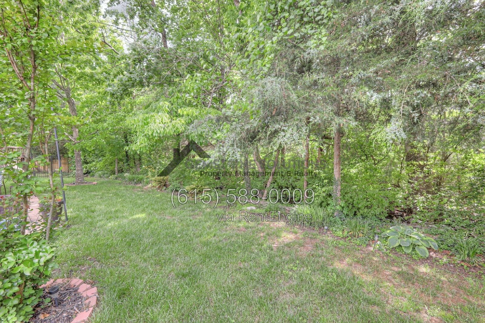 Charming 3-bedroom, 2.5-bathroom home in the heart of Spring Hill property image