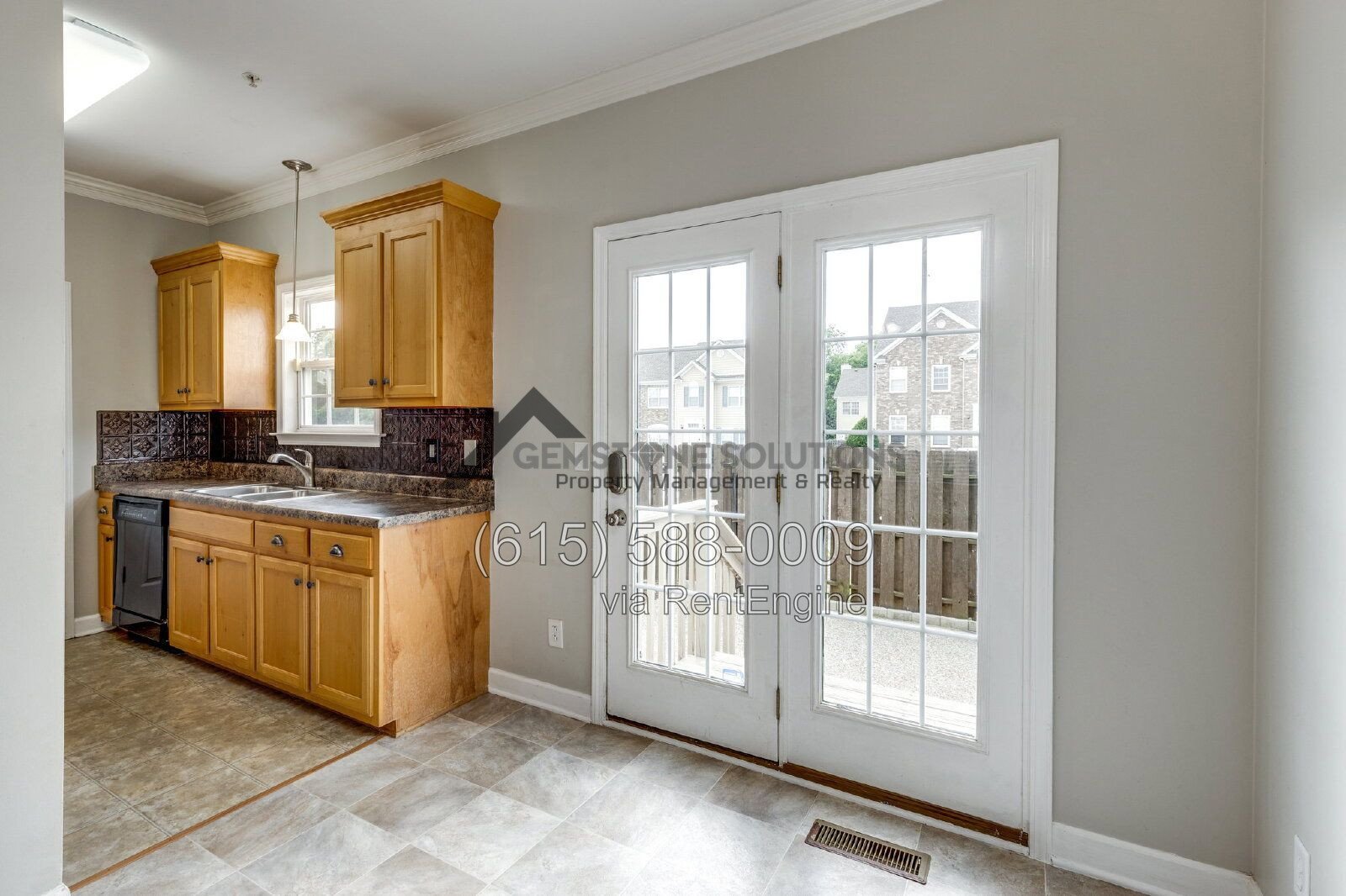Beautiful 2-bedroom, 2.5-bath townhome in Thompson’s Station property image