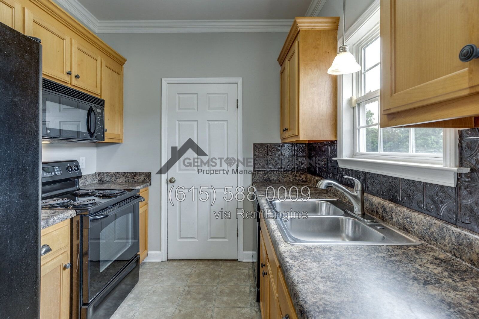 Beautiful 2-bedroom, 2.5-bath townhome in Thompson’s Station property image