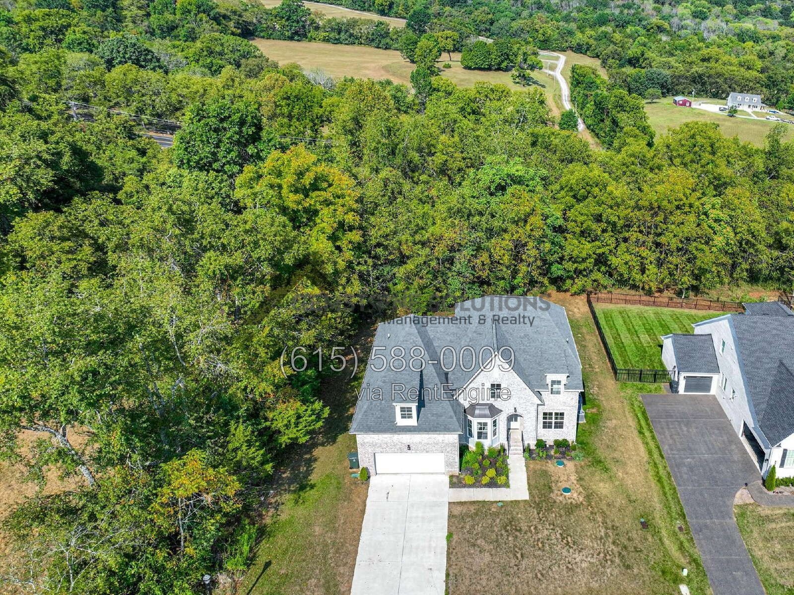 Luxury Nolensville Living in a spacious 4-bedroom, 3.5-bath home property image