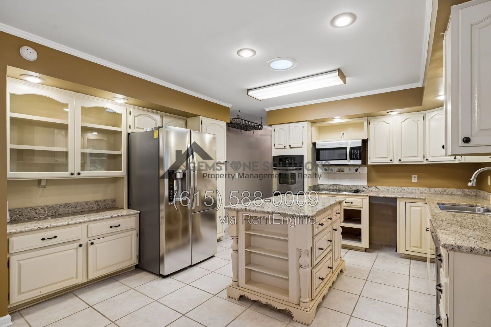 Spacious 4-Bedroom 3.5 bathroom Home with Private Mother-in-Law Suite! in Goodlettsville property image