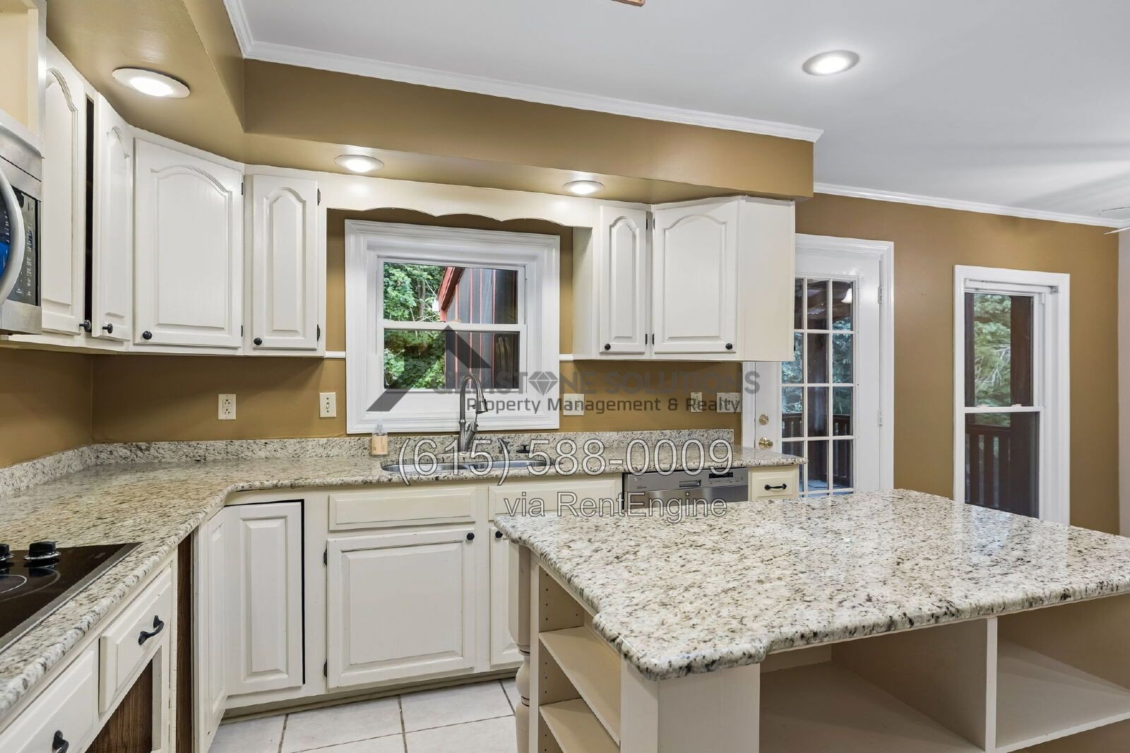 Spacious 4-Bedroom 3.5 bathroom Home with Private Mother-in-Law Suite! in Goodlettsville property image