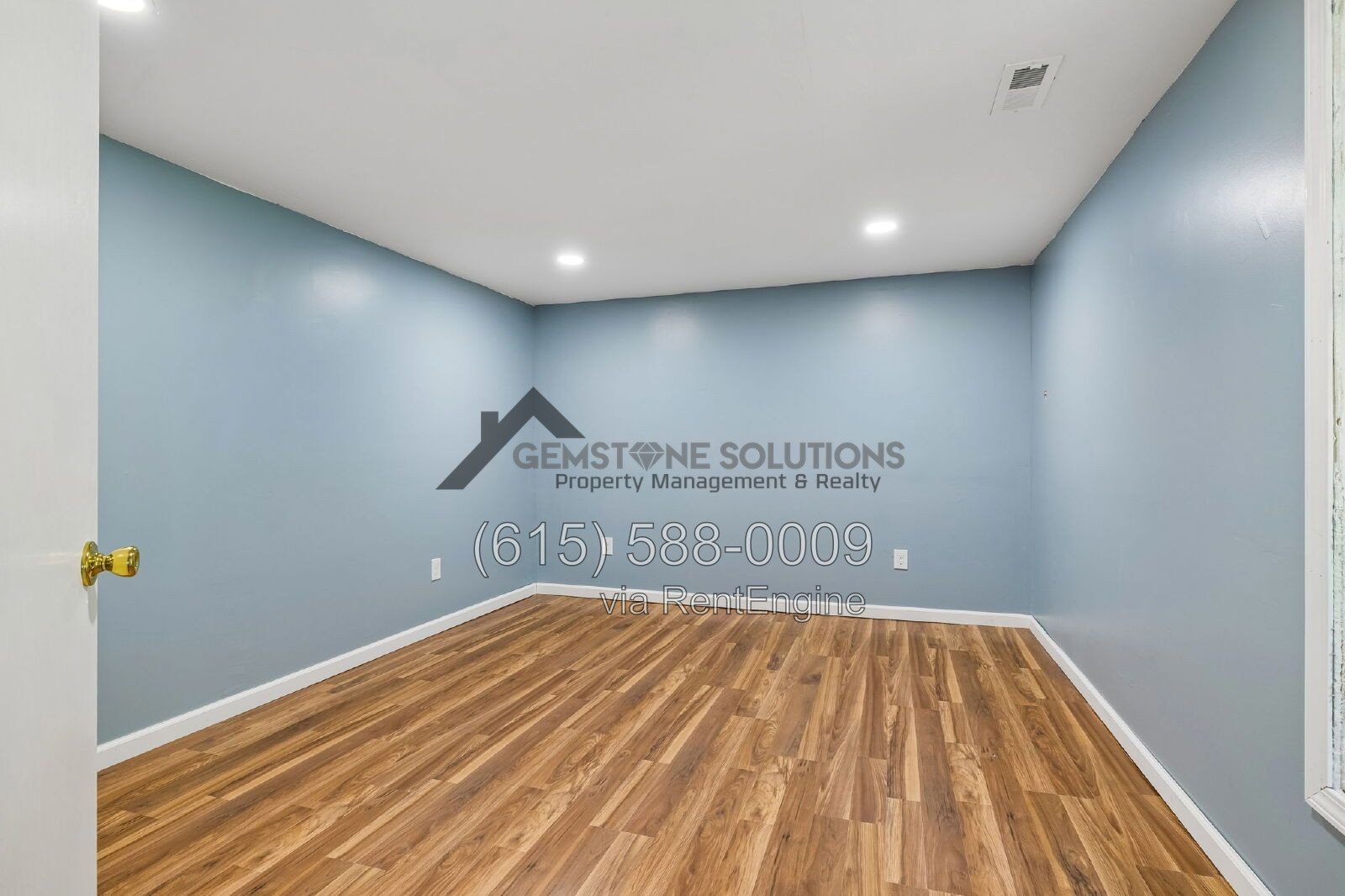 Spacious 4-Bedroom 3.5 bathroom Home with Private Mother-in-Law Suite! in Goodlettsville property image