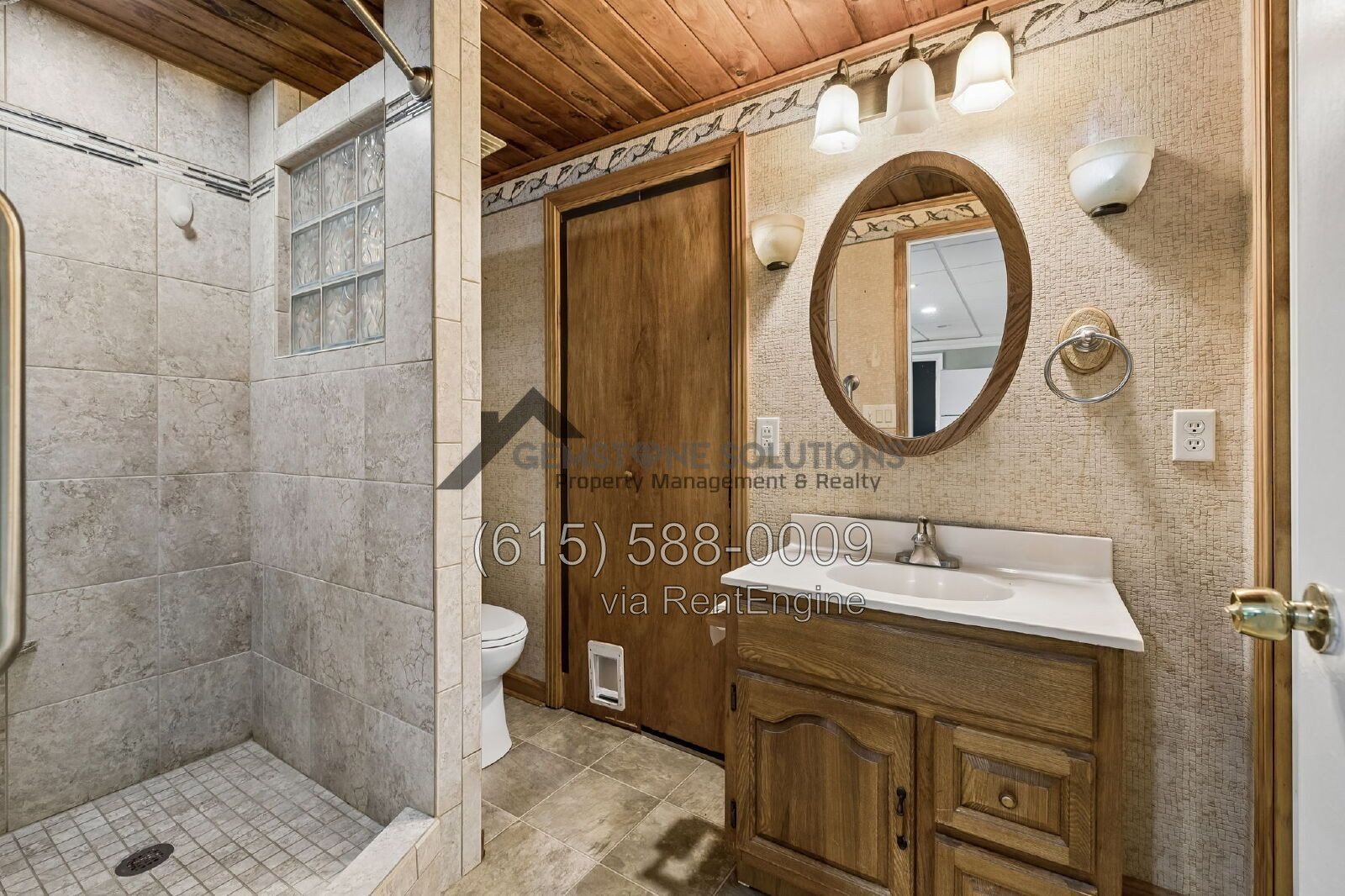 Spacious 4-Bedroom 3.5 bathroom Home with Private Mother-in-Law Suite! in Goodlettsville property image