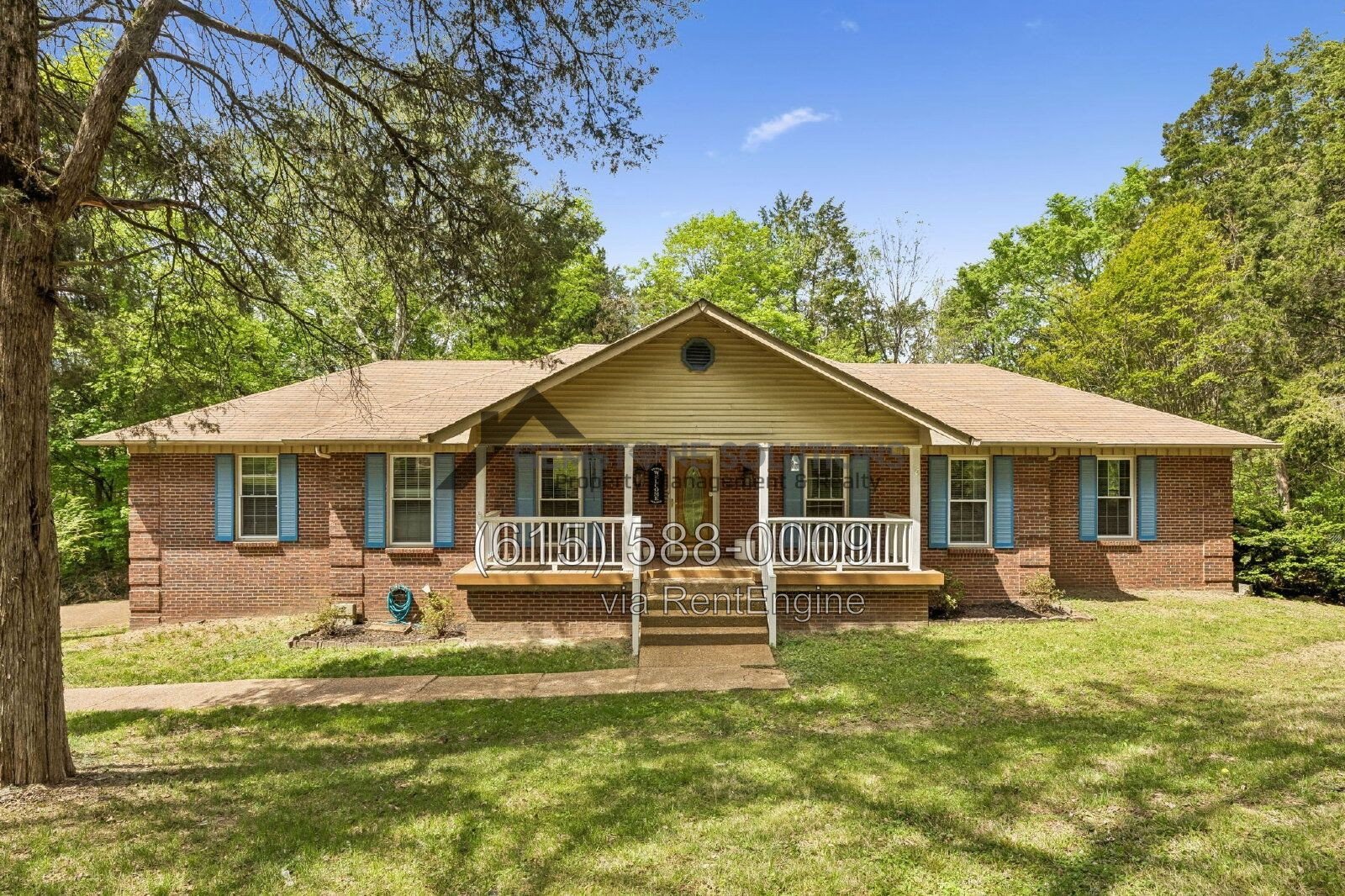 Spacious 4-Bedroom 3.5 bathroom Home with Private Mother-in-Law Suite! in Goodlettsville property image
