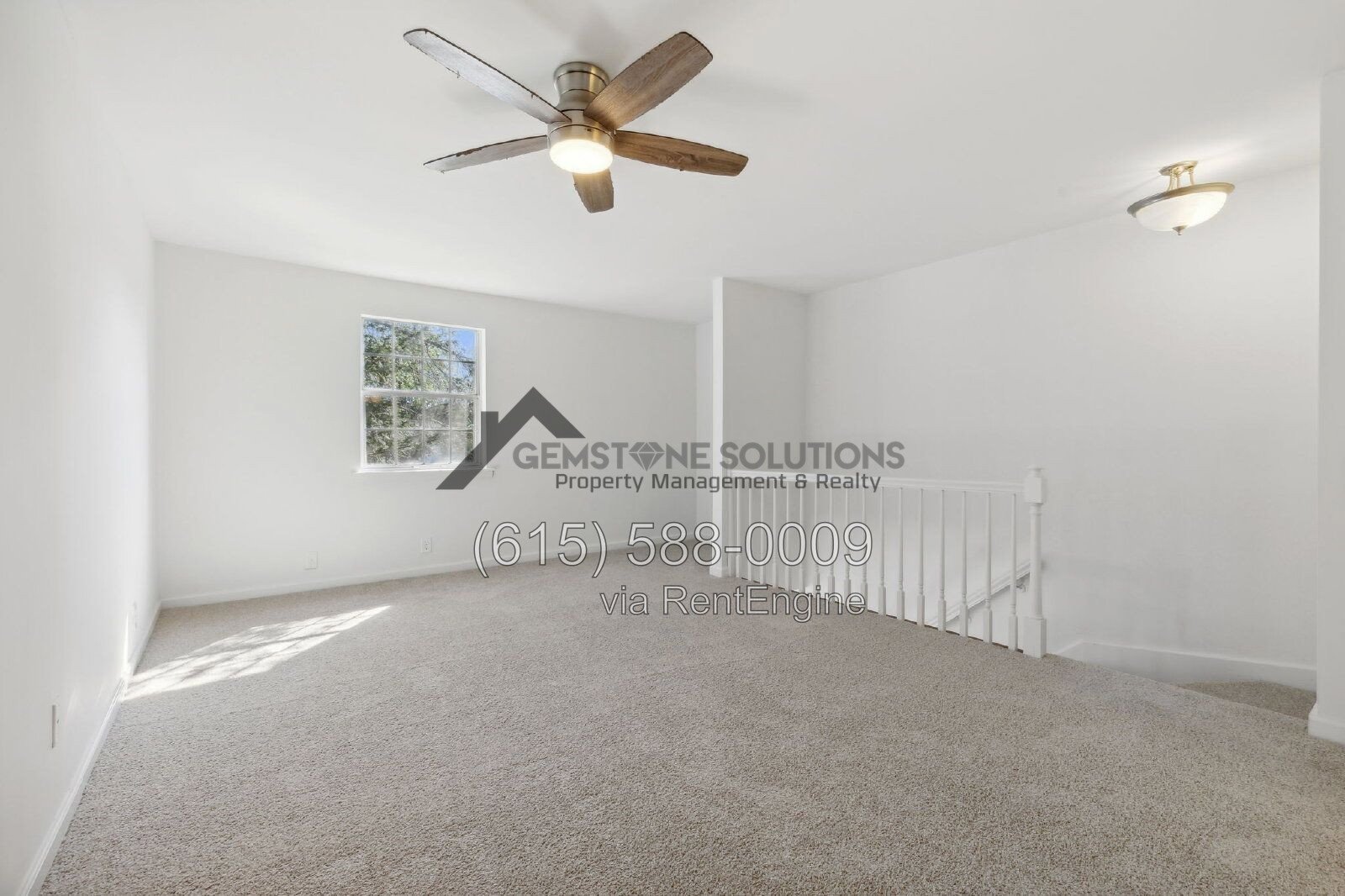 Charming 1 bed 1.5 bath at Laurelwood property image