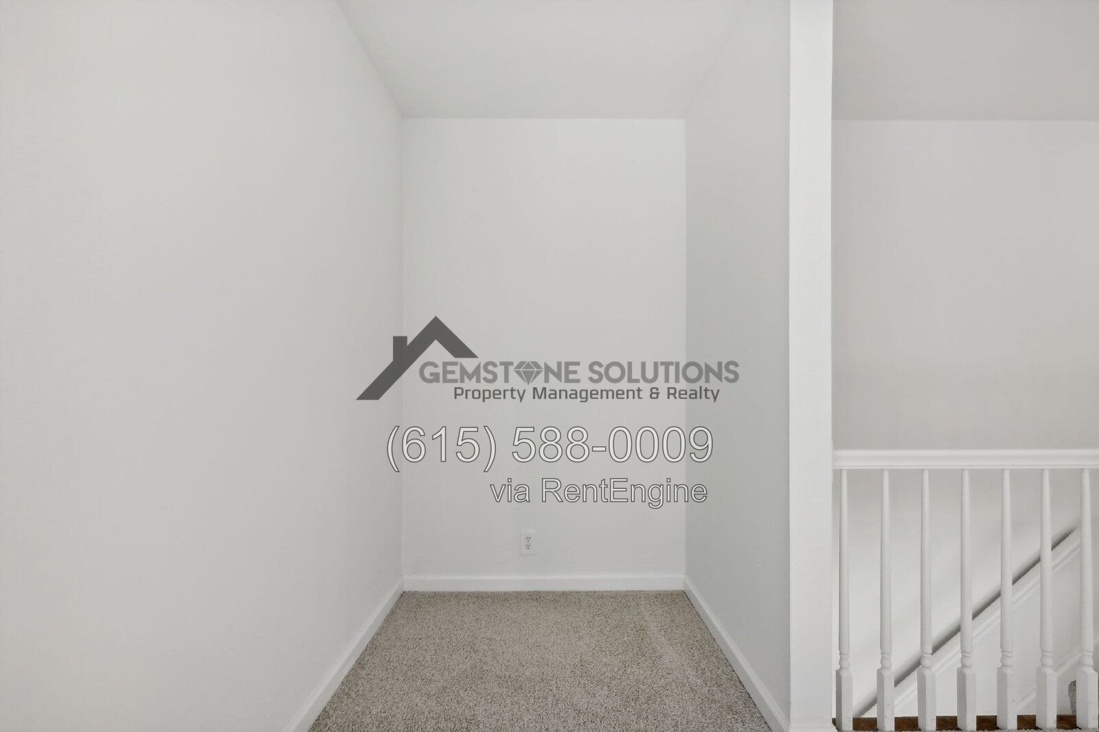 Charming 1 bed 1.5 bath at Laurelwood property image