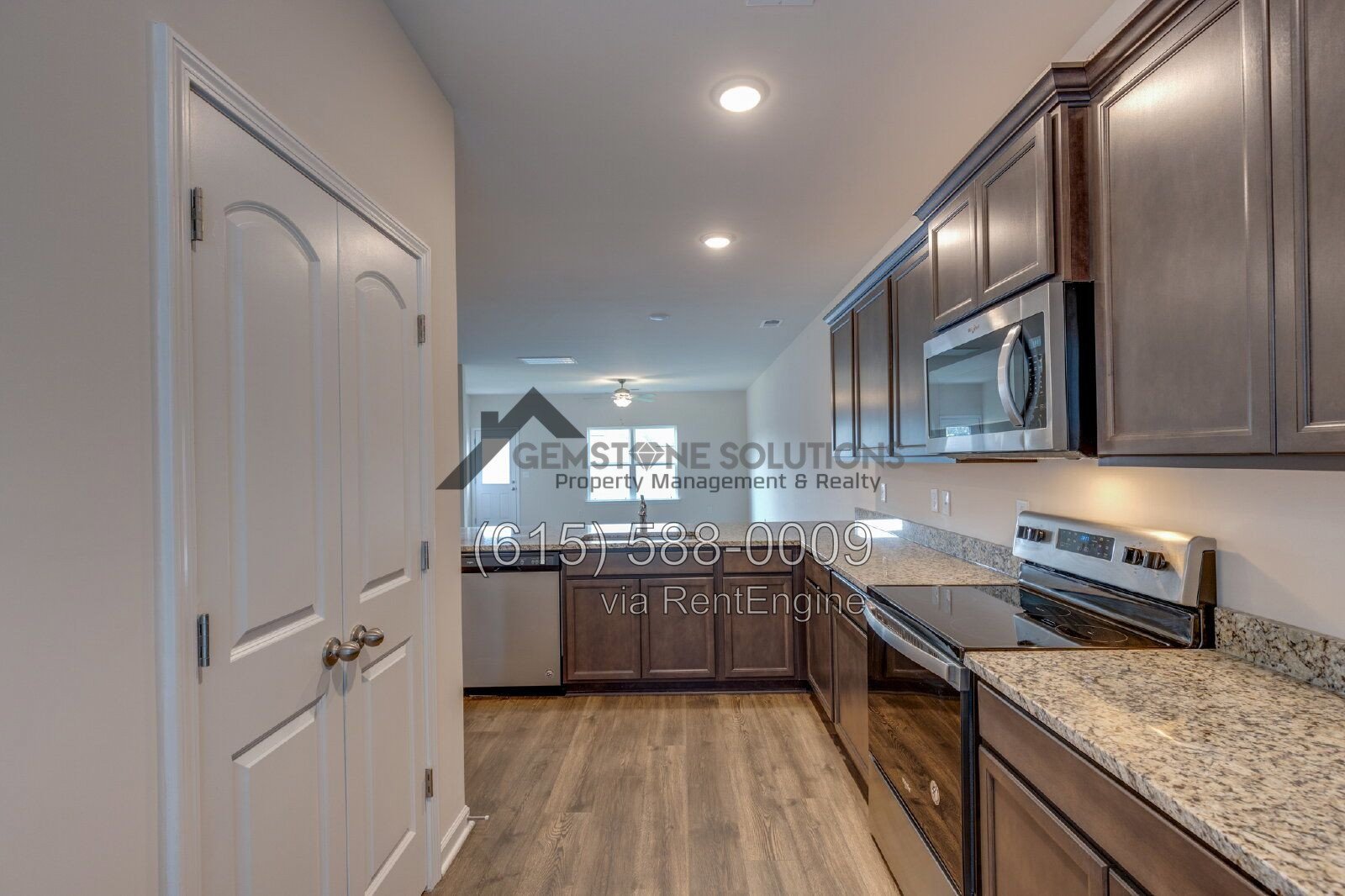 Incredible 5 bedrooms 2.5 bathrooms home in Columbia property image
